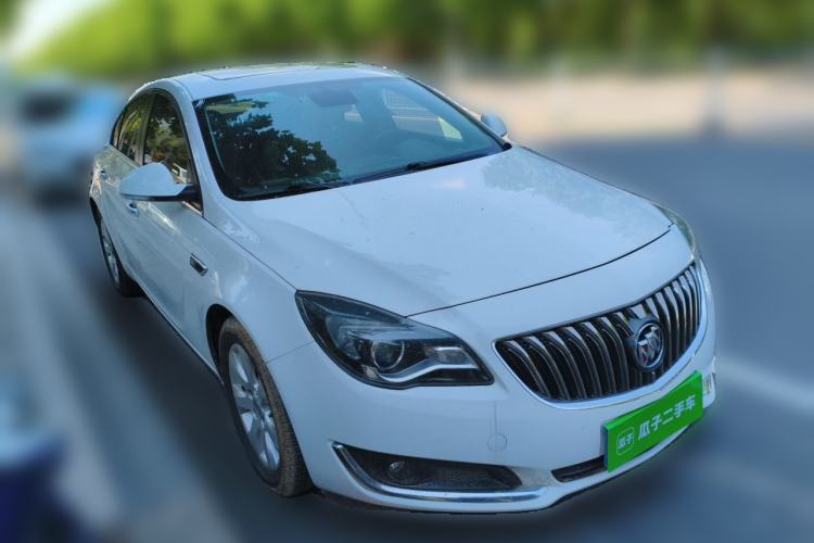 Used Buick Regal 2015 1.6T Elite Tech Model Front Right 45 Deg