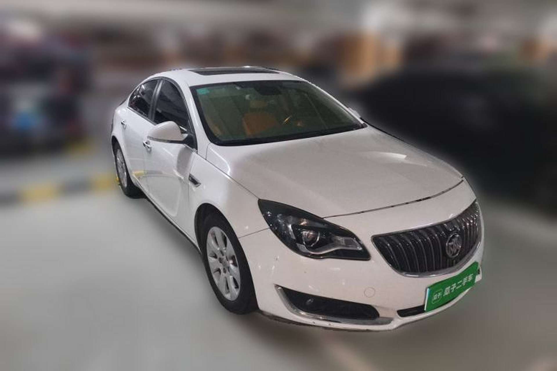 Used Buick Regal 2015 1.6T Elite Tech Model Front Right 45 Deg
