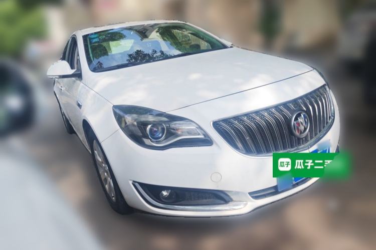 Used Buick Regal 2015 1.6T Elite Tech Model Front Right 45 Deg