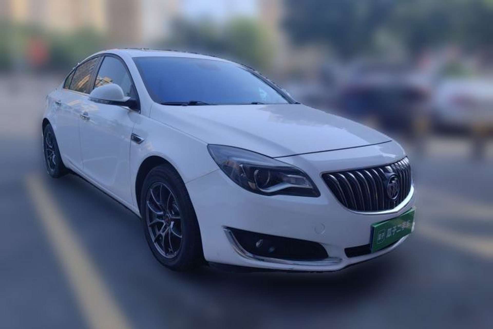 Used Buick Regal 2015 1.6T Elite Tech Model Front Right 45 Deg