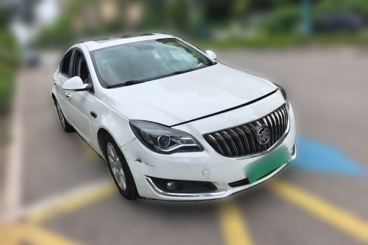 Used Buick Regal 2015 1.6T Elite Tech Model Front Right 45 Deg