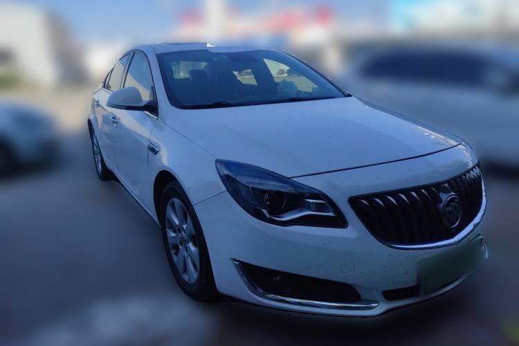 Used Buick Regal 2015 1.6T Elite Tech Model Front Right 45 Deg