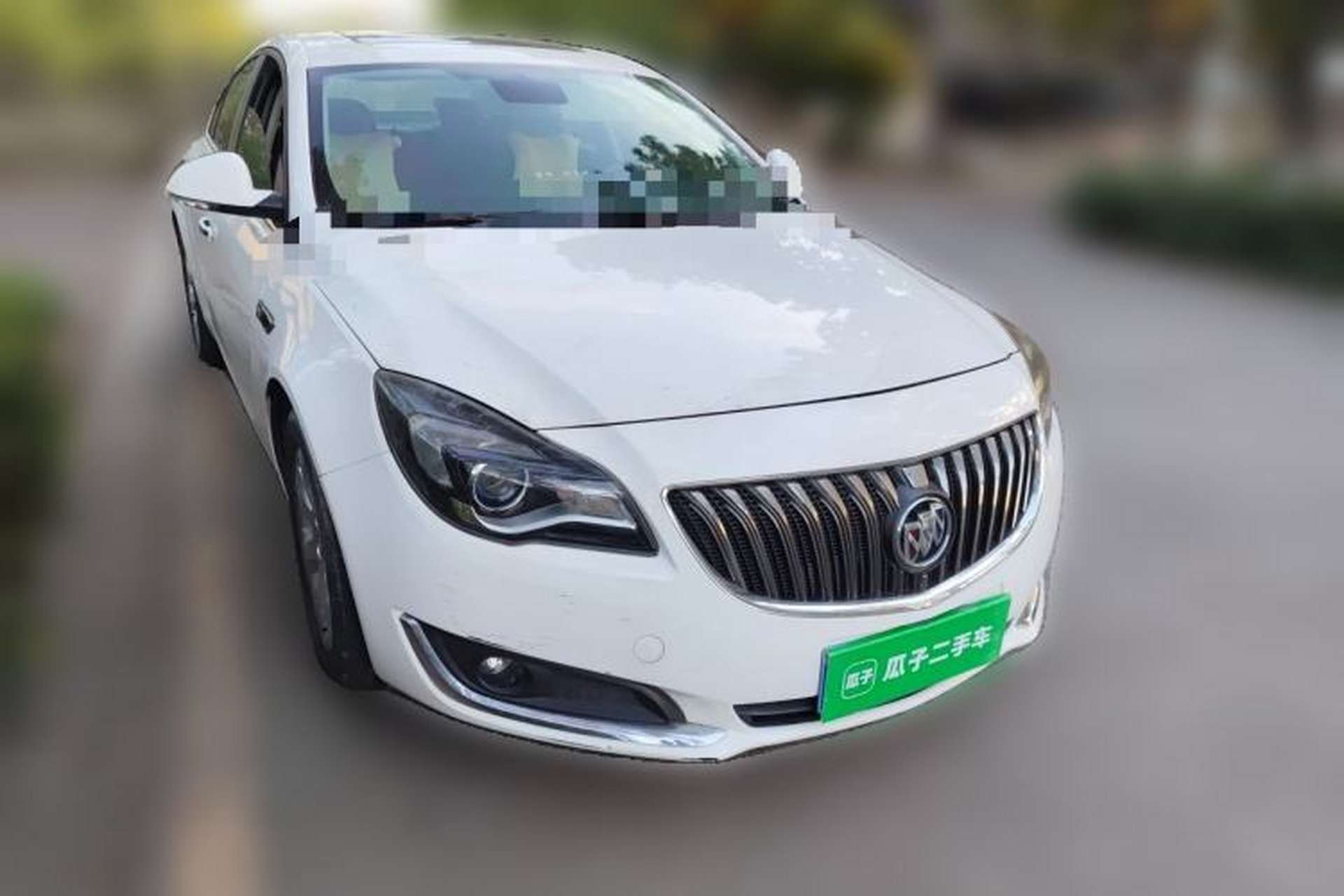Used Buick Regal 2015 1.6T Elite Tech Model Front Right 45 Deg