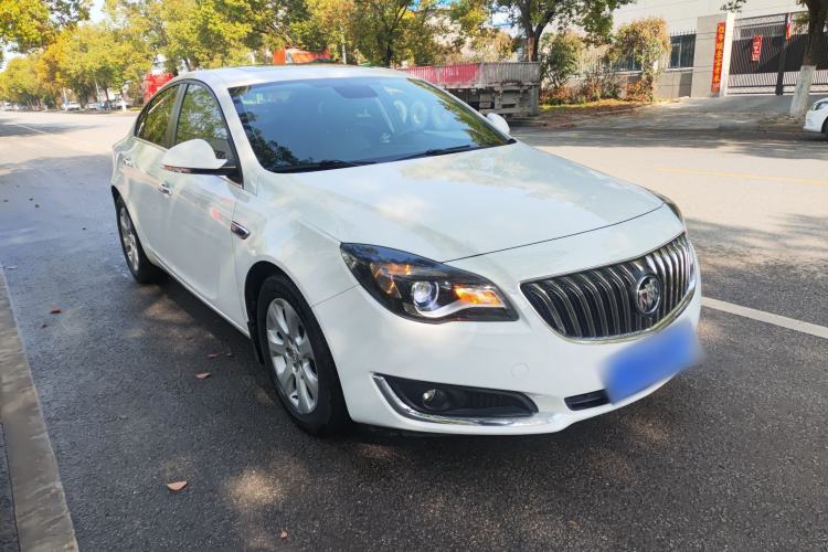 Used Buick Regal 2015 1.6T Elite Tech Model Front Right 45 Deg