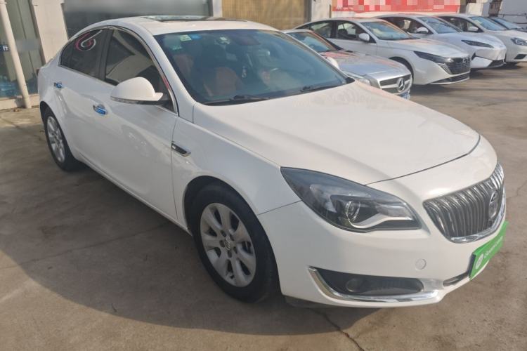 Used Buick Regal 2015 1.6T Elite Tech Model Front Right 45 Deg
