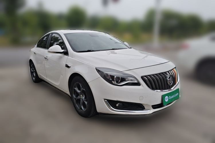 Used Buick Regal 2015 1.6T Elite Tech Model Front Right 45 Deg
