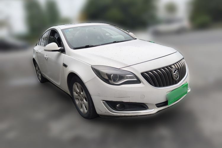 Used Buick Regal 2015 1.6T Leading Technology Model Front Right 45 Deg