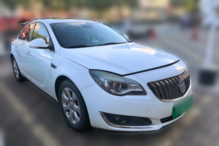 Used Buick Regal 2015 1.6T Elite Tech Model Front Right 45 Deg