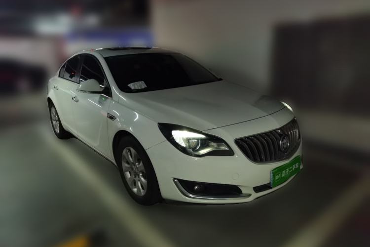 Used Buick Regal 2015 1.6T Elite Tech Model Front Right 45 Deg