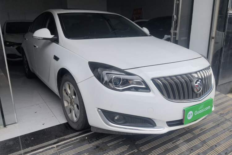 Used Buick Regal 2015 1.6T Elite Tech Model Front Right 45 Deg