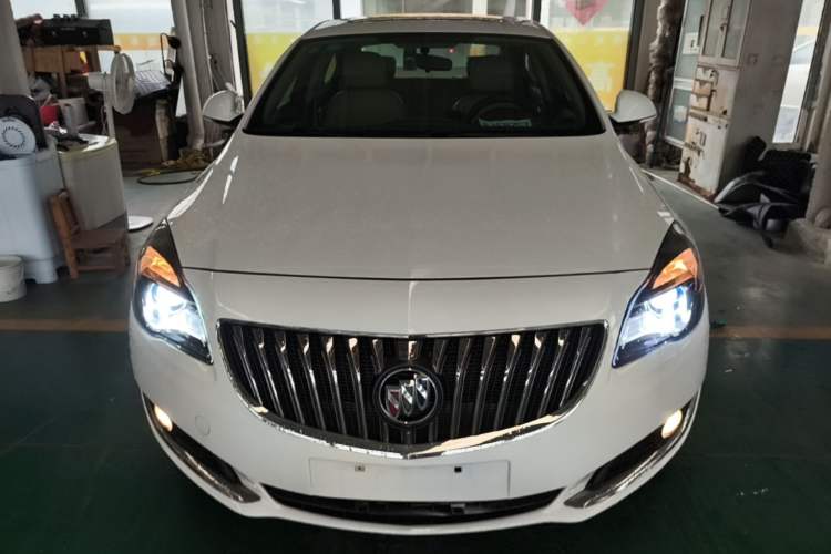 Used Buick Regal 2015 2.0L Leading Fashion Edition Front