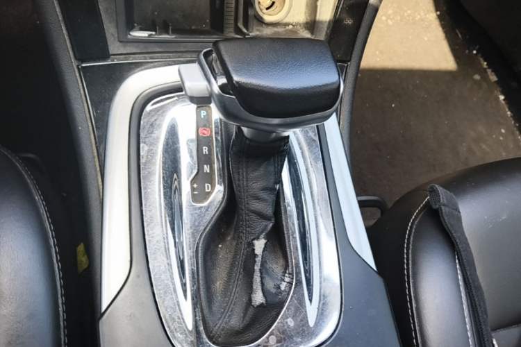 Used Buick Regal 2015 1.6T Leading Technology Model Gear Lever