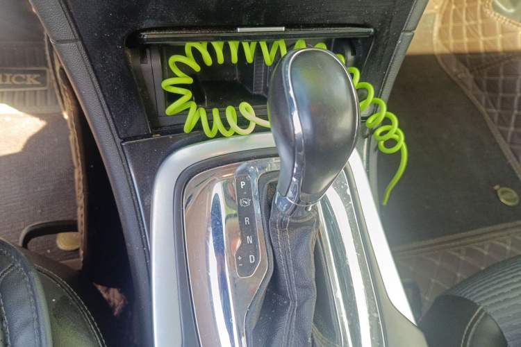 Used Buick Regal 2015 1.6T Leading Technology Model Gear Lever