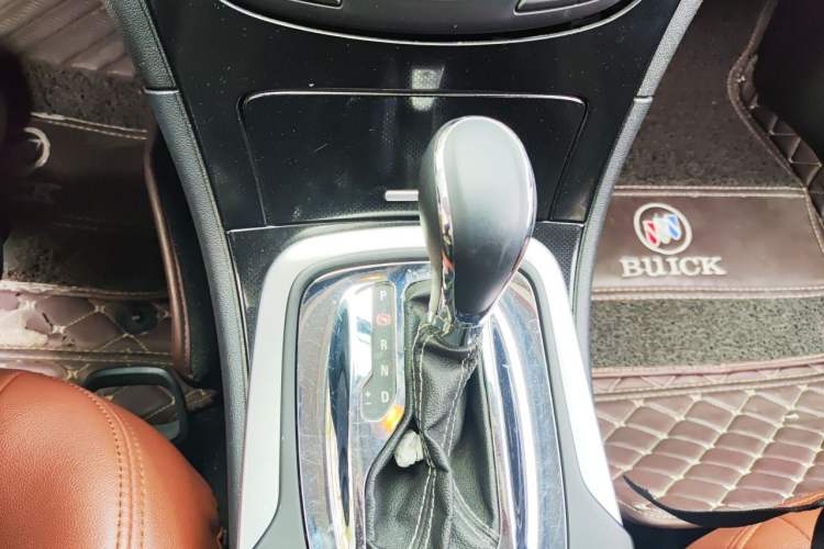 Used Buick Regal 2015 1.6T Leading Technology Model Gear Lever