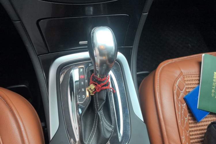 Used Buick Regal 2015 1.6T Leading Technology Model Gear Lever