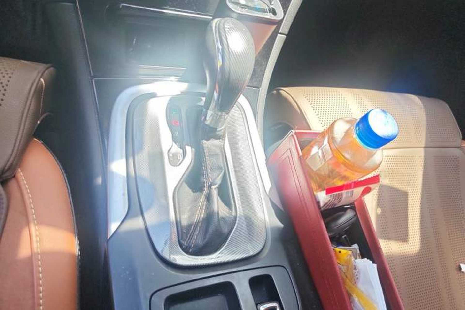 Used Buick Regal 2015 1.6T Elite Tech Model Gear Lever