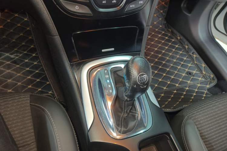 Used Buick Regal 2015 1.6T Leading Technology Model Gear Lever