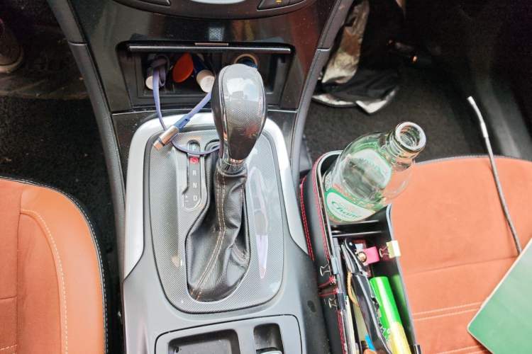 Used Buick Regal 2015 1.6T Elite Tech Model Gear Lever