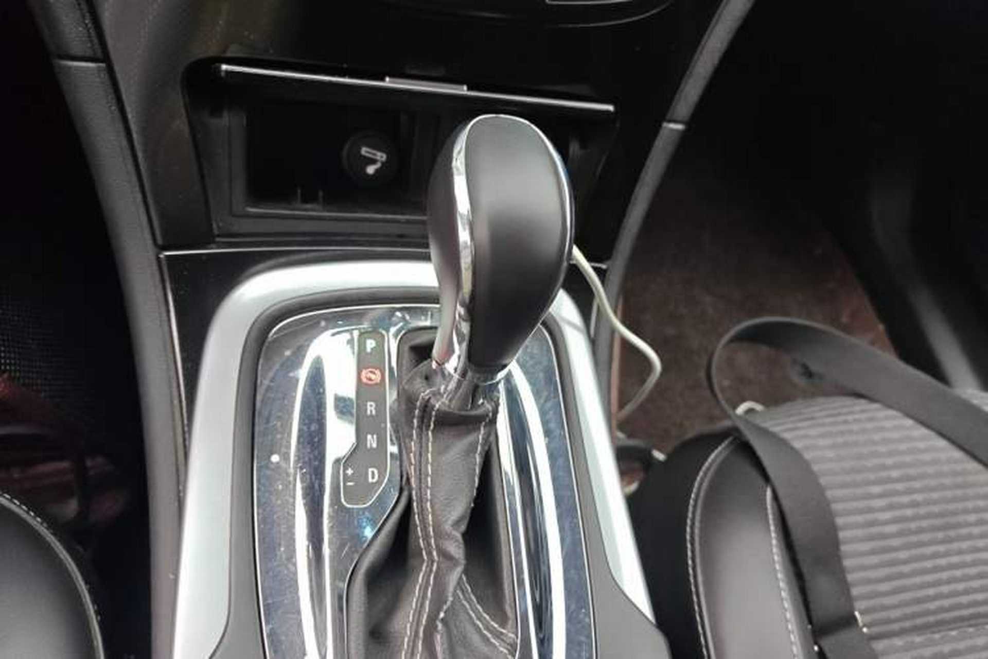 Used Buick Regal 2015 1.6T Leading Technology Model Gear Lever
