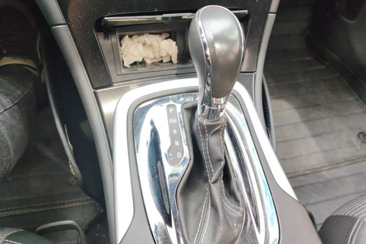 Used Buick Regal 2015 1.6T Leading Technology Model Gear Lever