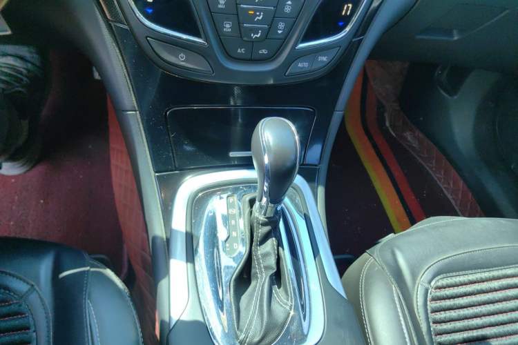 Used Buick Regal 2015 1.6T Leading Technology Model Gear Lever