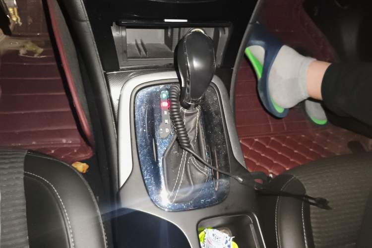 Used Buick Regal 2015 1.6T Leading Technology Model Gear Lever