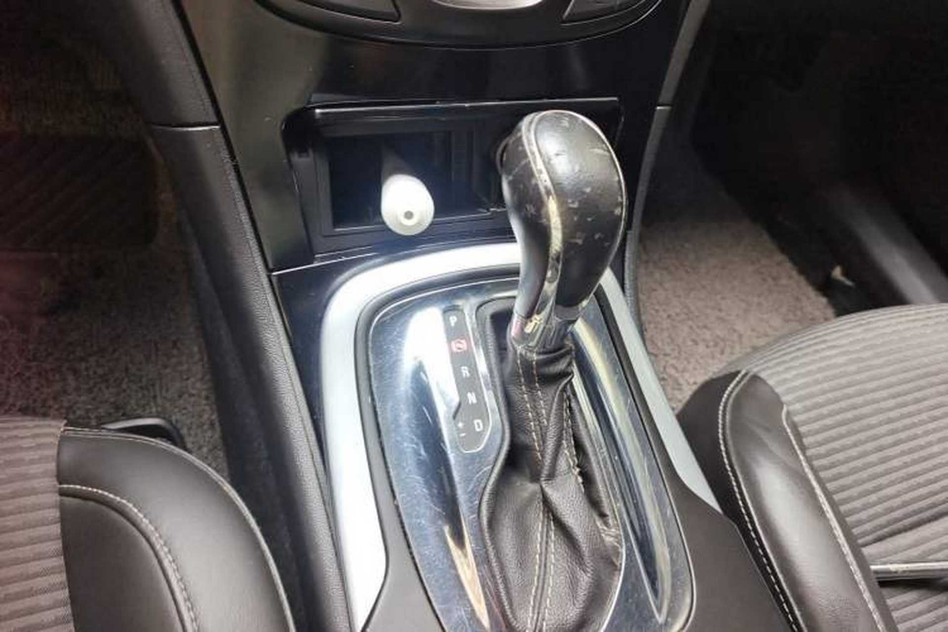 Used Buick Regal 2015 1.6T Leading Technology Model Gear Lever