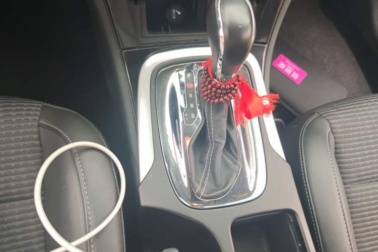 Used Buick Regal 2015 1.6T Leading Technology Model Gear Lever