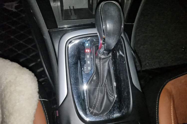 Used Buick Regal 2015 GS 2.0T Grand Sport Edition Gear Lever
