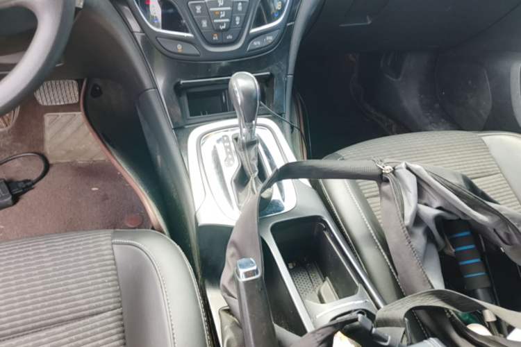 Used Buick Regal 2015 1.6T Leading Technology Model Gear Lever