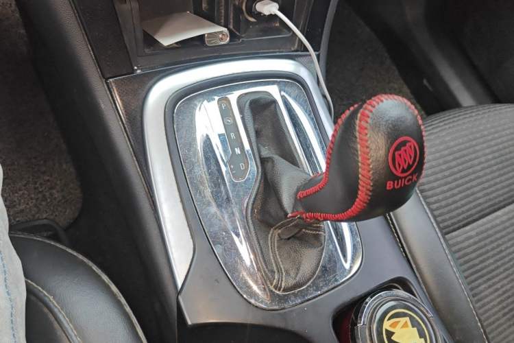 Used Buick Regal 2015 1.6T Leading Technology Model Gear Lever