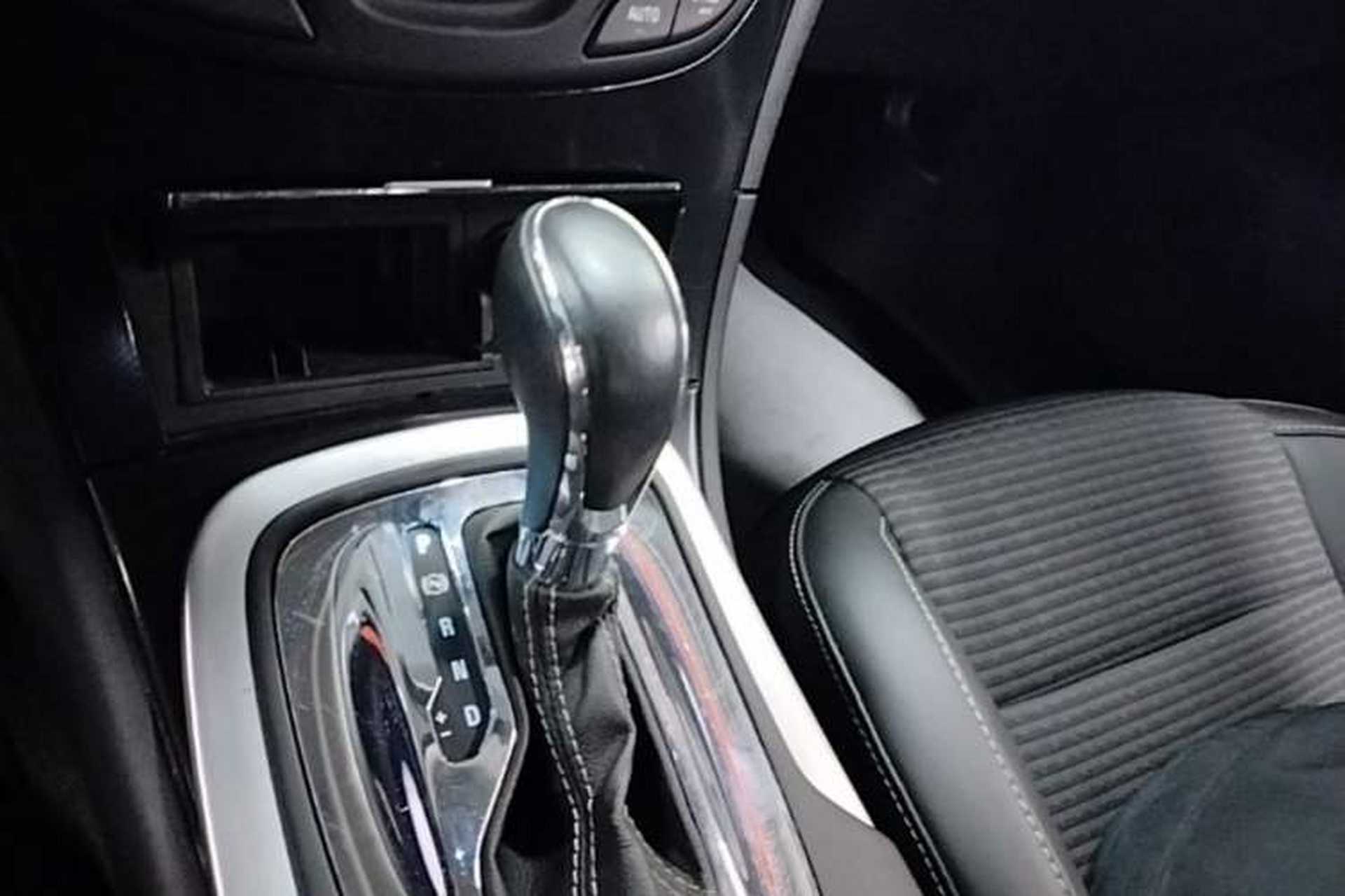 Used Buick Regal 2015 1.6T Leading Technology Model Gear Lever