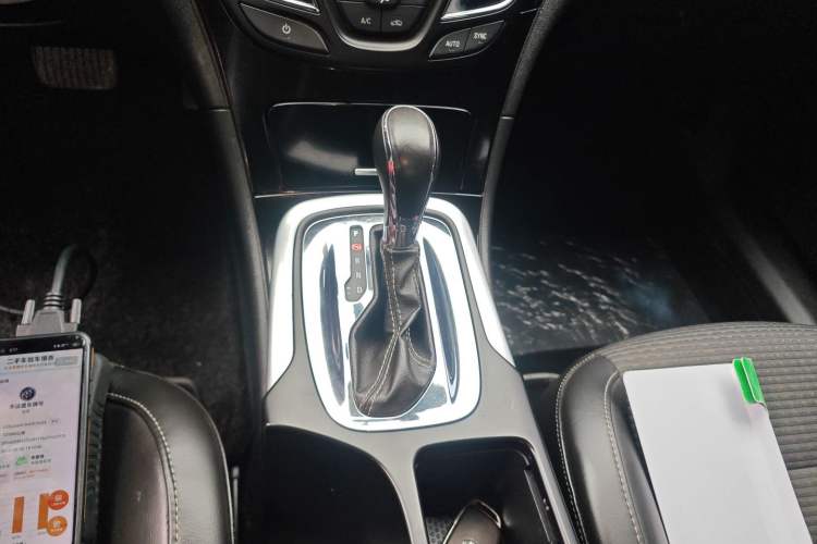 Used Buick Regal 2015 1.6T Leading Technology Model Gear Lever