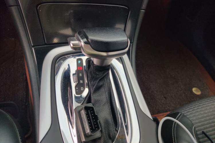 Used Buick Regal 2015 1.6T Leading Technology Model Gear Lever