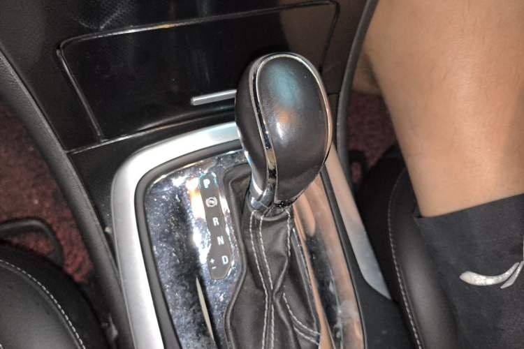 Used Buick Regal 2015 1.6T Leading Technology Model Gear Lever