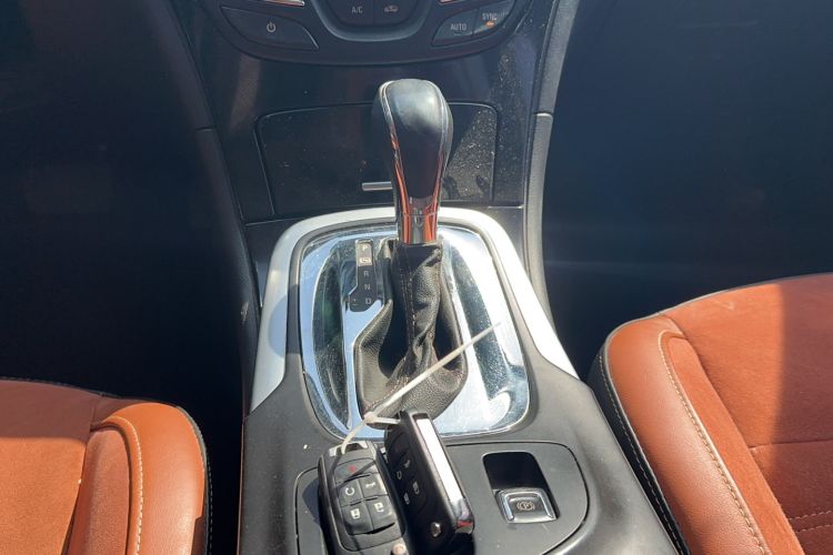 Used Buick Regal 2015 GS 2.0T Grand Sport Edition Gear Lever