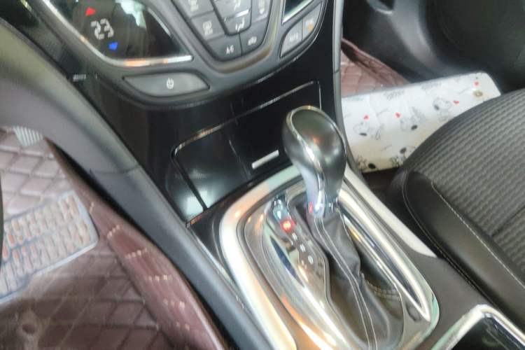 Used Buick Regal 2015 1.6T Leading Technology Model Gear Lever