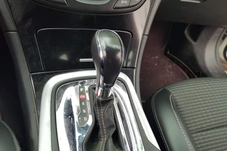 Used Buick Regal 2015 1.6T Leading Technology Model Gear Lever