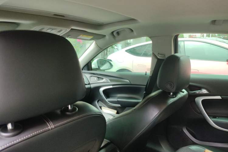 Used Buick Regal 2015 1.6T Leading Technology Model Headliner