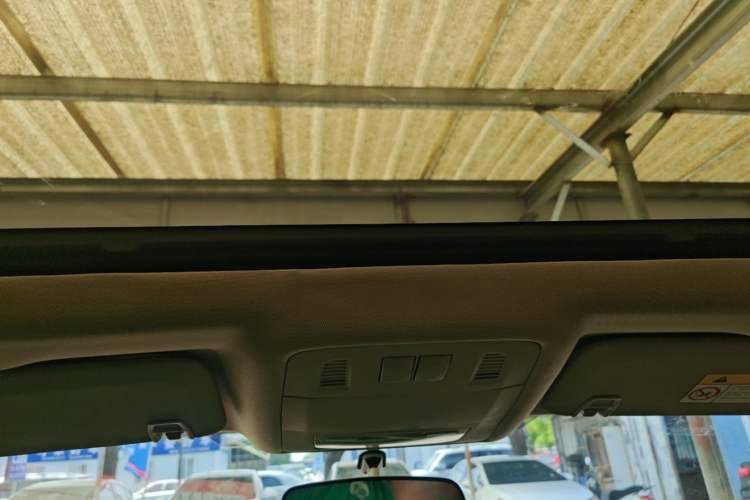 Used Buick Regal 2015 2.0L Leading Fashion Edition Headliner