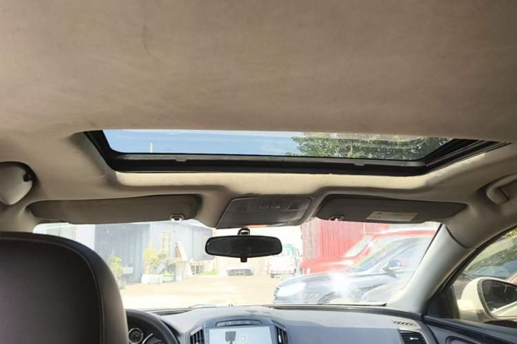 Used Buick Regal 2015 1.6T Leading Technology Model Headliner
