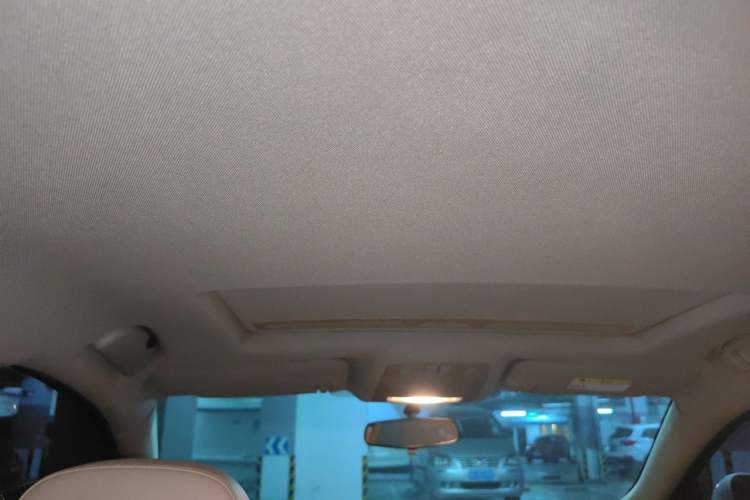 Used Buick Regal 2015 2.0L Leading Fashion Edition Headliner