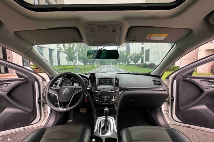 Used Buick Regal 2015 1.6T Leading Technology Model Headliner