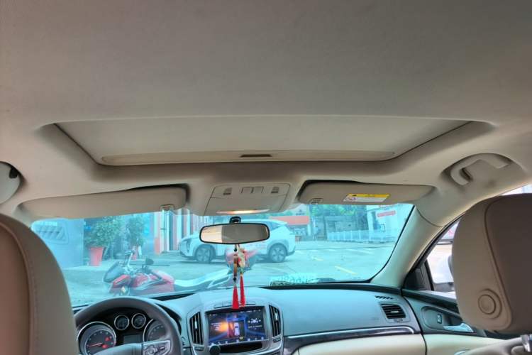 Used Buick Regal 2015 2.0L Leading Fashion Edition Headliner