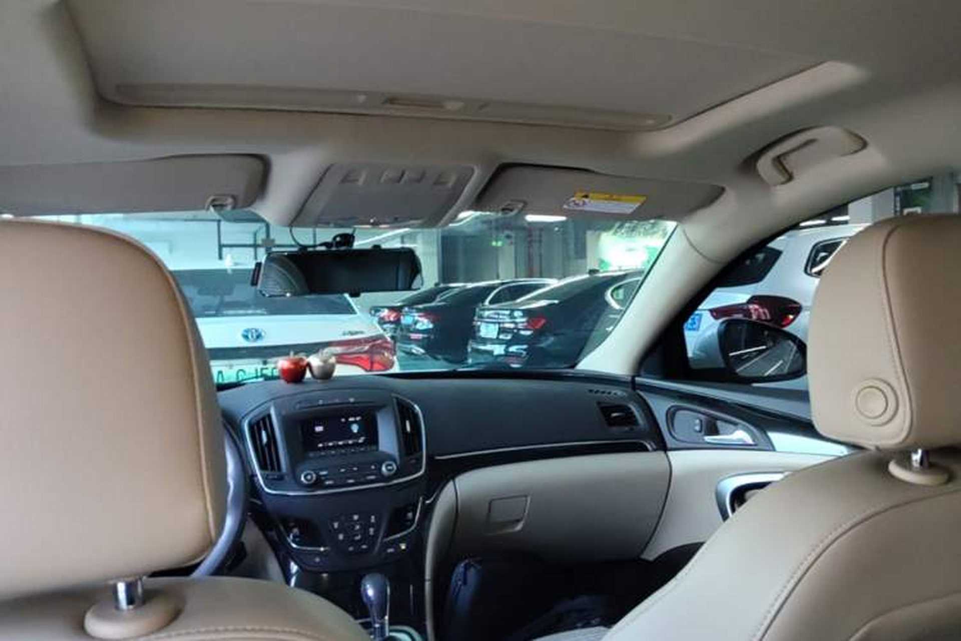 Used Buick Regal 2015 2.0L Leading Fashion Edition Headliner
