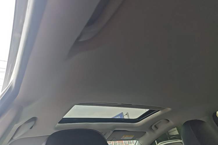 Used Buick Regal 2015 1.6T Leading Technology Model Headliner