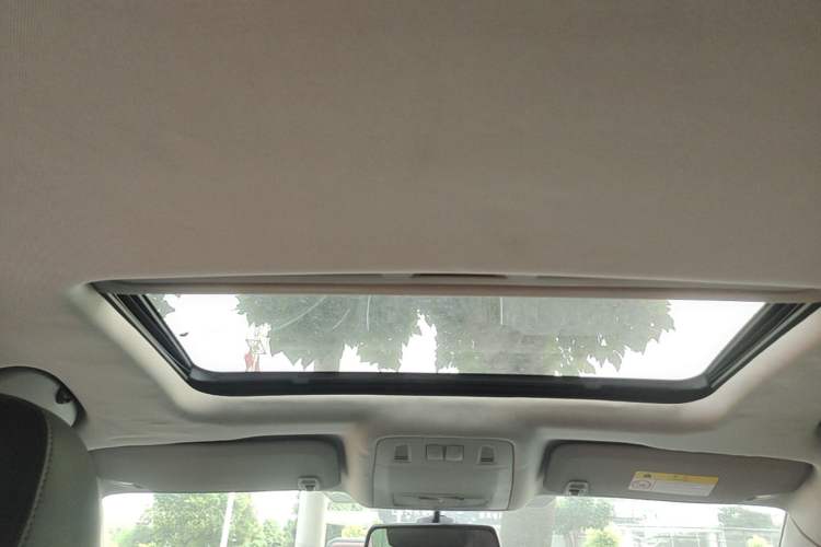 Used Buick Regal 2015 1.6T Leading Technology Model Headliner