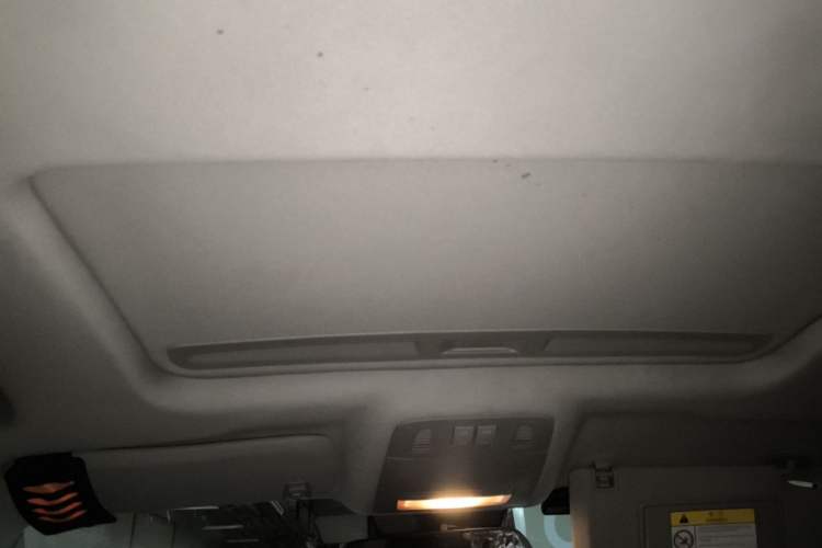 Used Buick Regal 2015 1.6T Elite Tech Model Headliner
