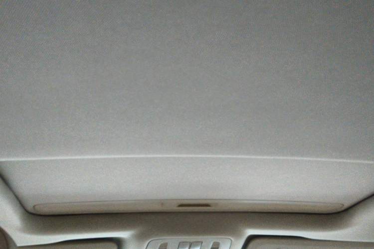 Used Buick Regal 2015 2.0L Elite Fashion Edition Headliner
