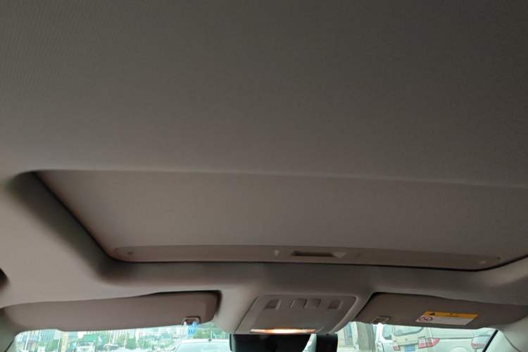 Used Buick Regal 2015 1.6T Elite Tech Model Headliner
